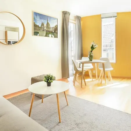 Apartamento Stylish 2nd Floor Centre *